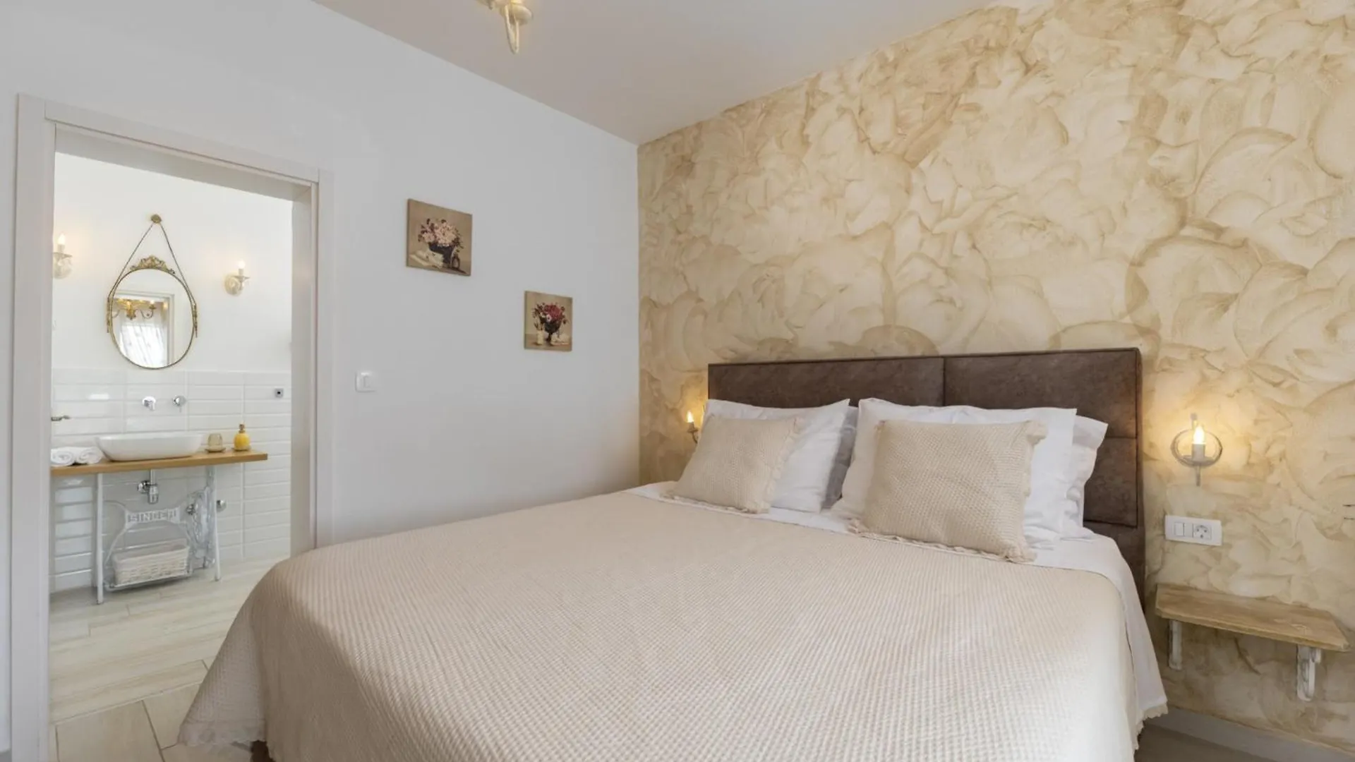 Villa Batelica In Sveti Bartul - Haus Fuer 8 -10 Personen Labin